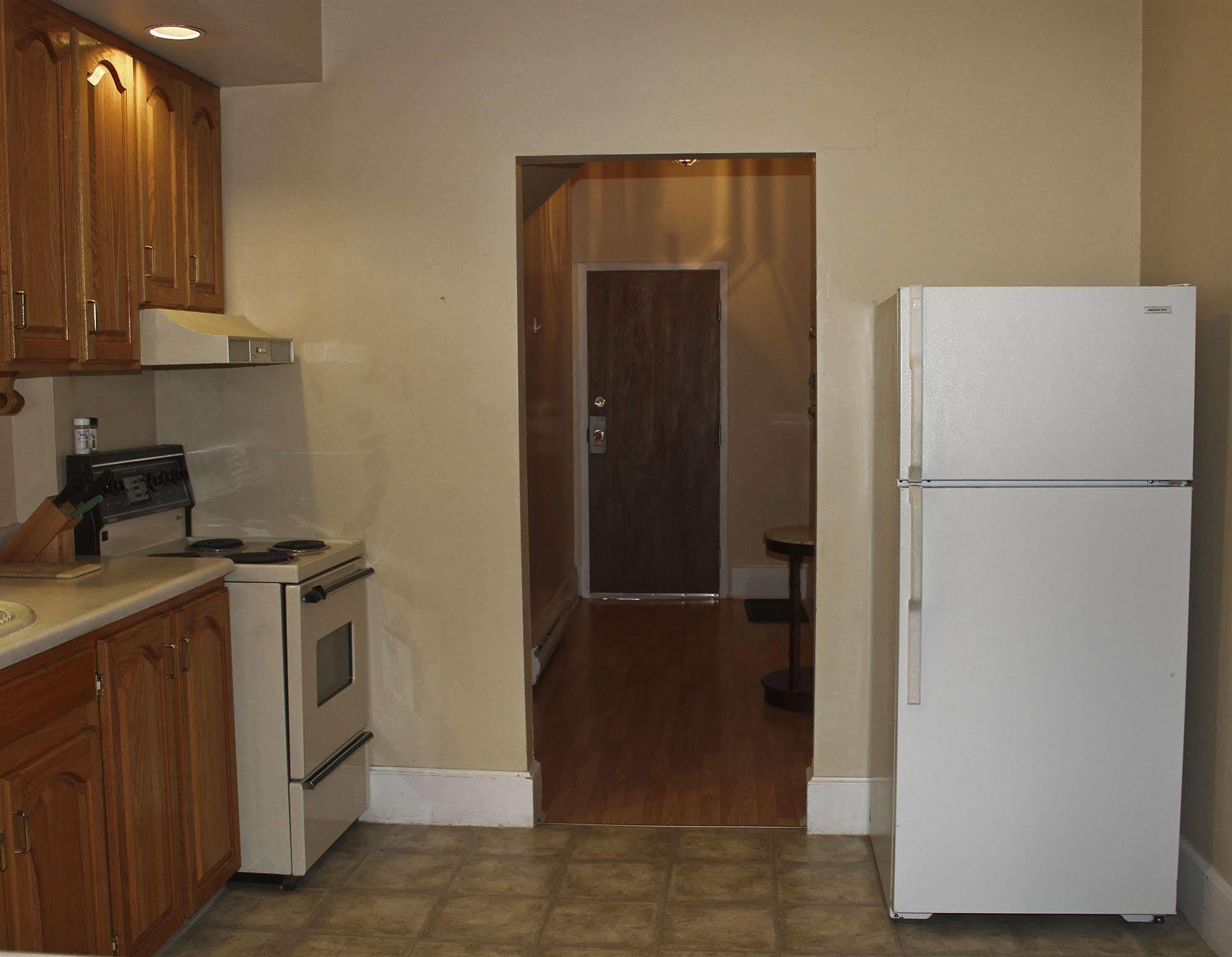 Midtown Motel & Suites Moncton Bagian luar foto